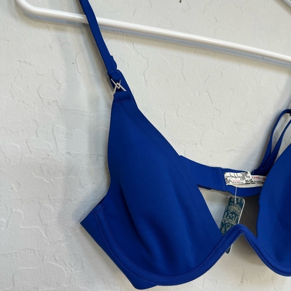Free People INTIMATELY Ari Underwire Neo Bra In Blue Flame size 32B - Picture 3 of 6